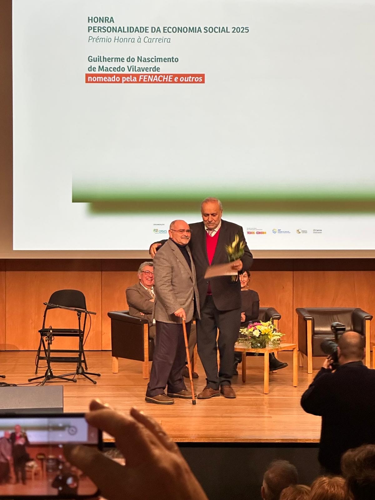 8e3bae48 d7a6 4a49 b4bb bd7a304bc6f3